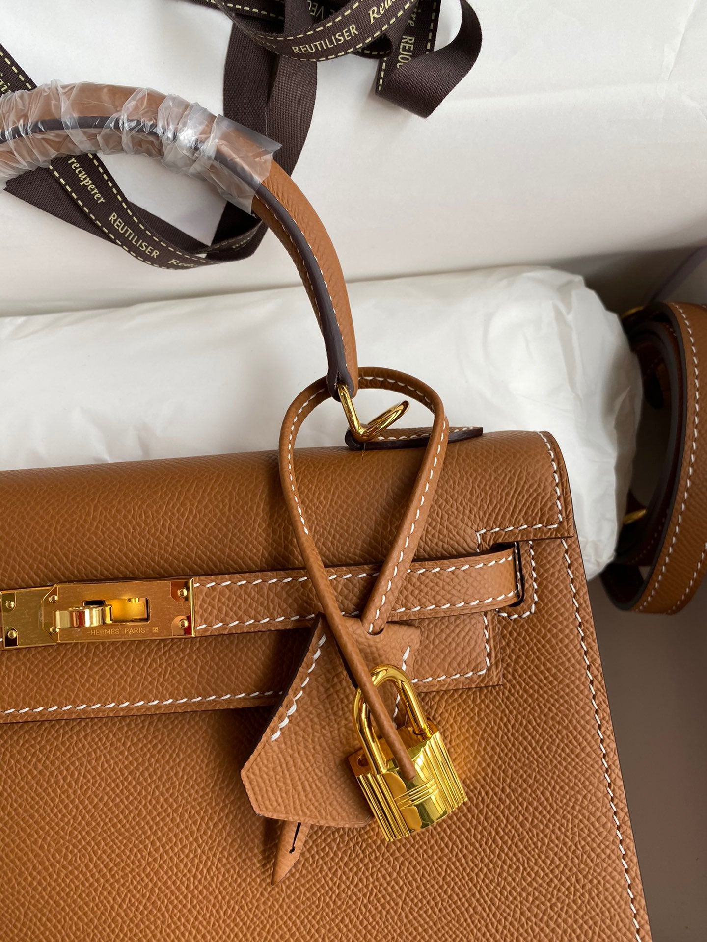 Hermes Kelly 25cm Sellier Bag in Gold Brown Epsom Leather