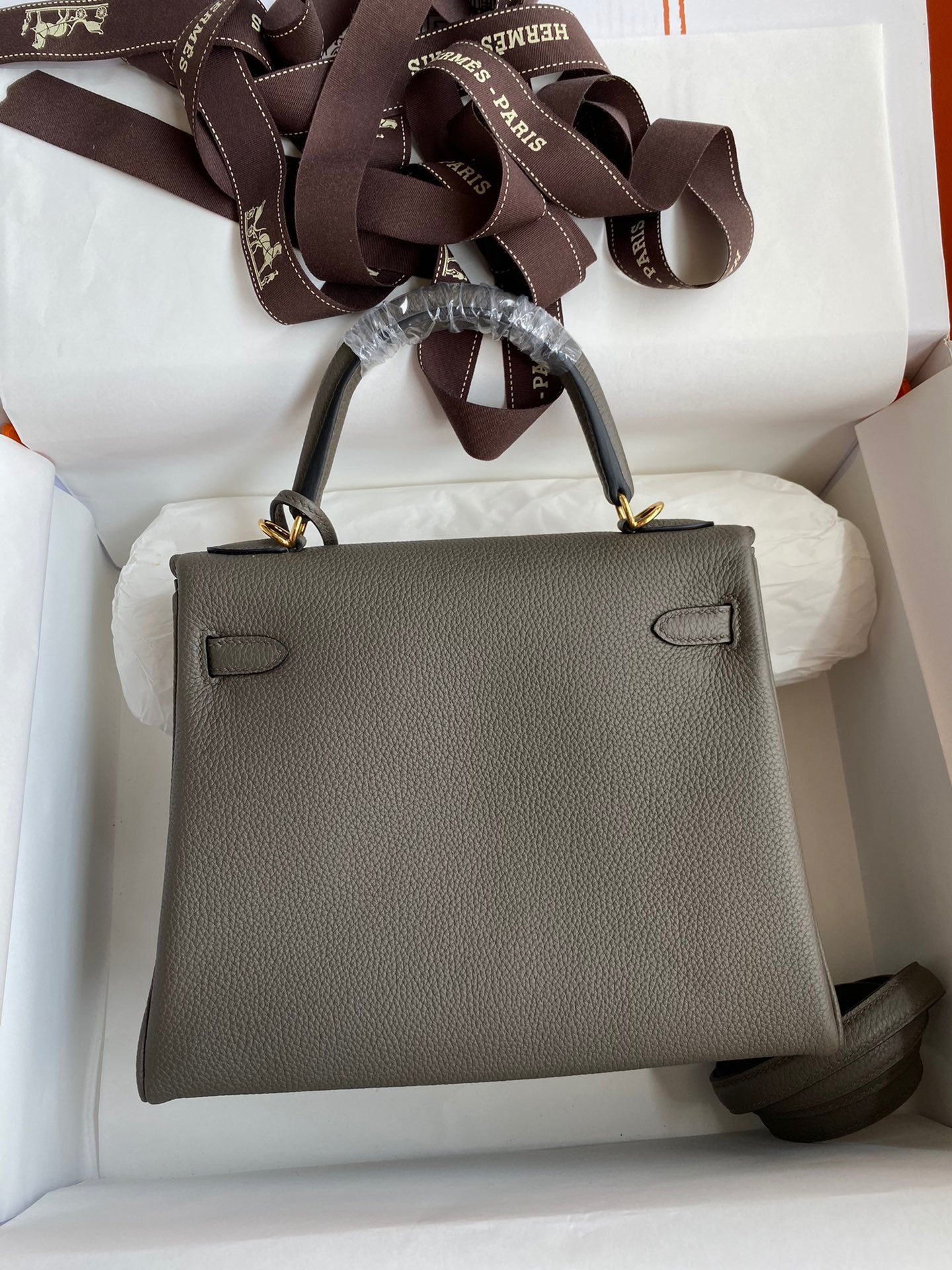 Hermes Kelly 25cm Sellier Bag in 8F Etain Togo Leather