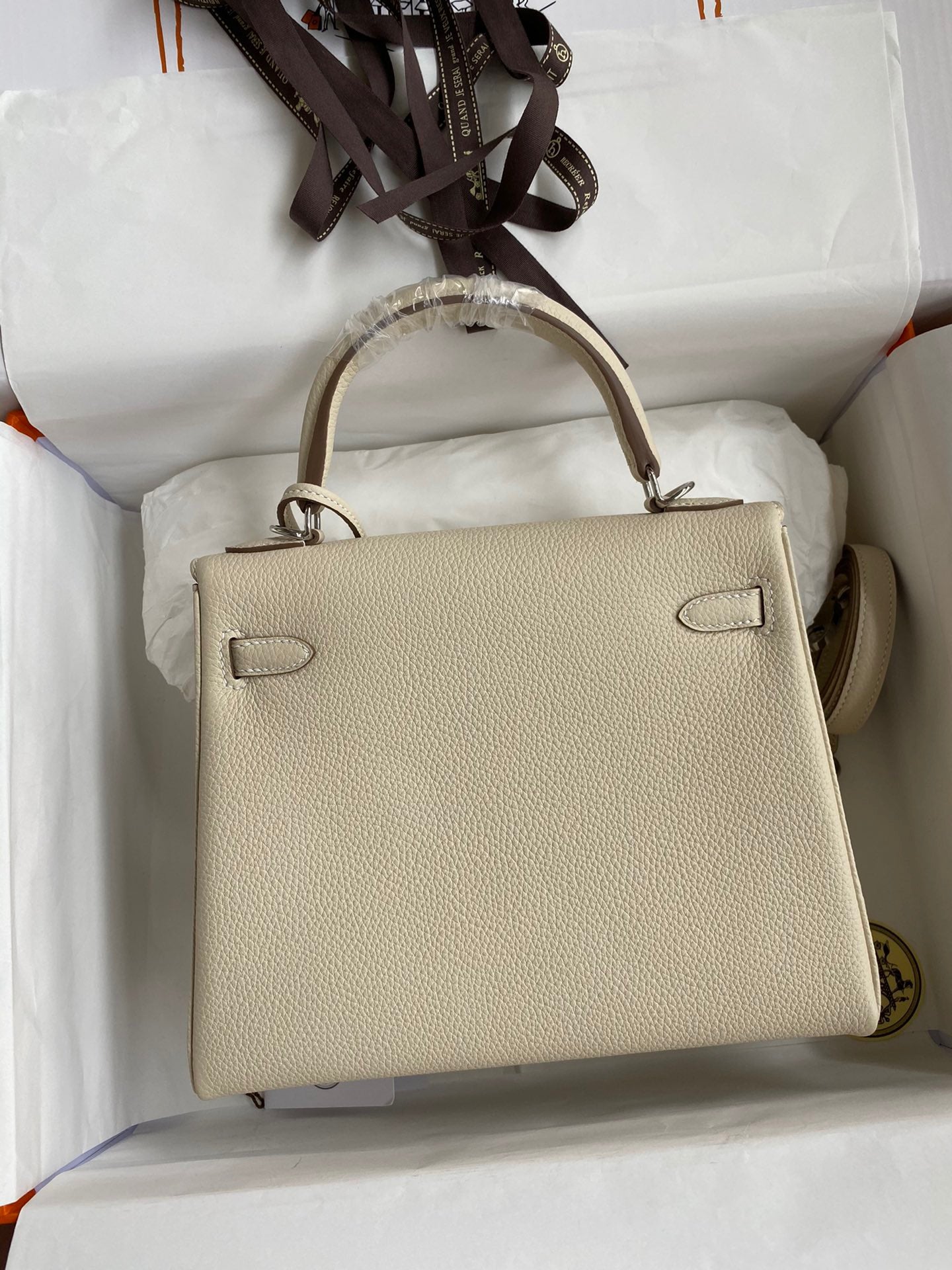 Hermes Kelly 25cm Sellier Bag in Craie Togo Leather