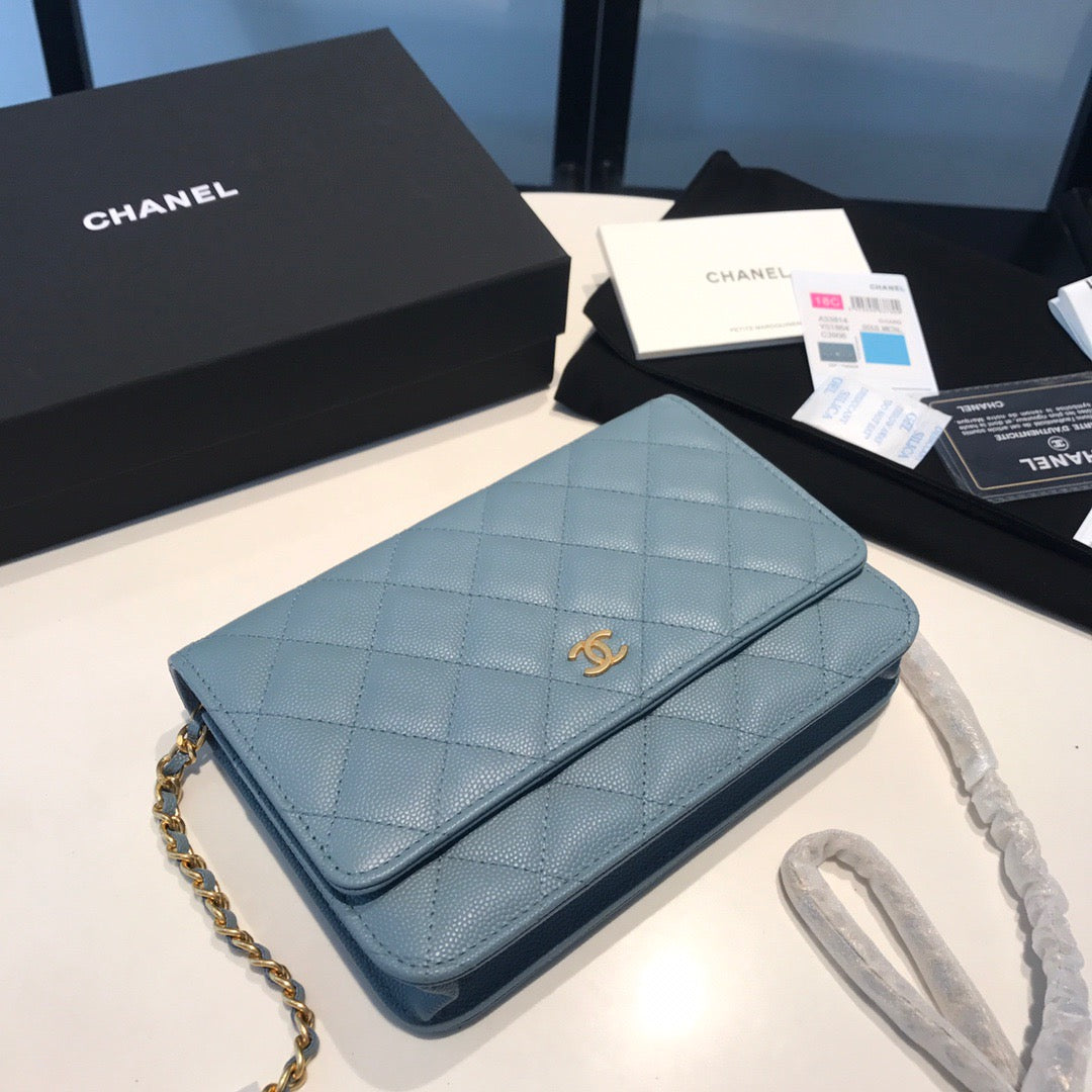 Chanel Wallet On Chain In Vert Amande Calfskin