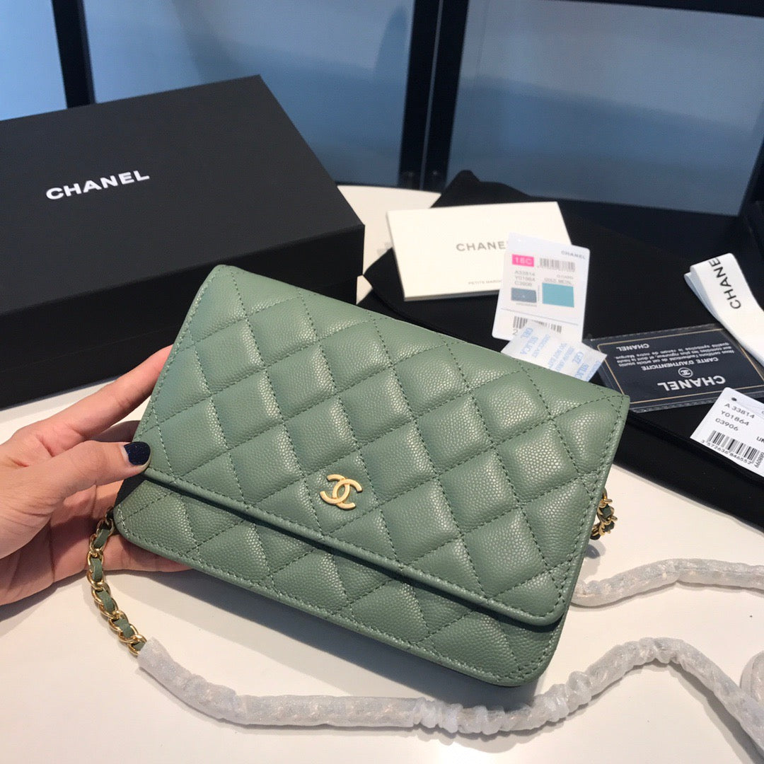 Chanel Wallet On Chain In Green Calfskin