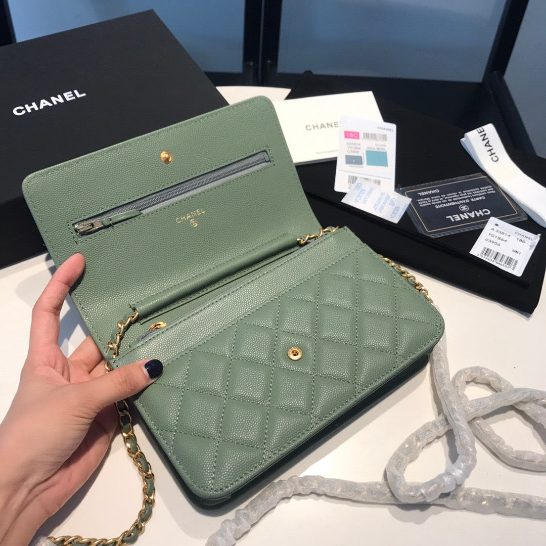 Chanel Wallet On Chain In Green Calfskin