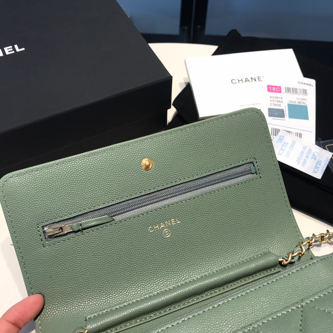 Chanel Wallet On Chain In Green Calfskin