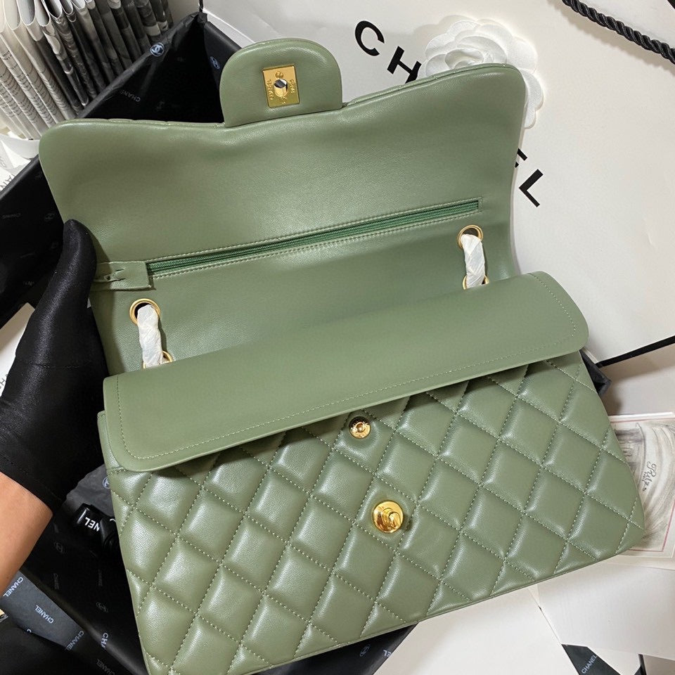 Chanel Classic Flap Jumbo In Green Lambskin