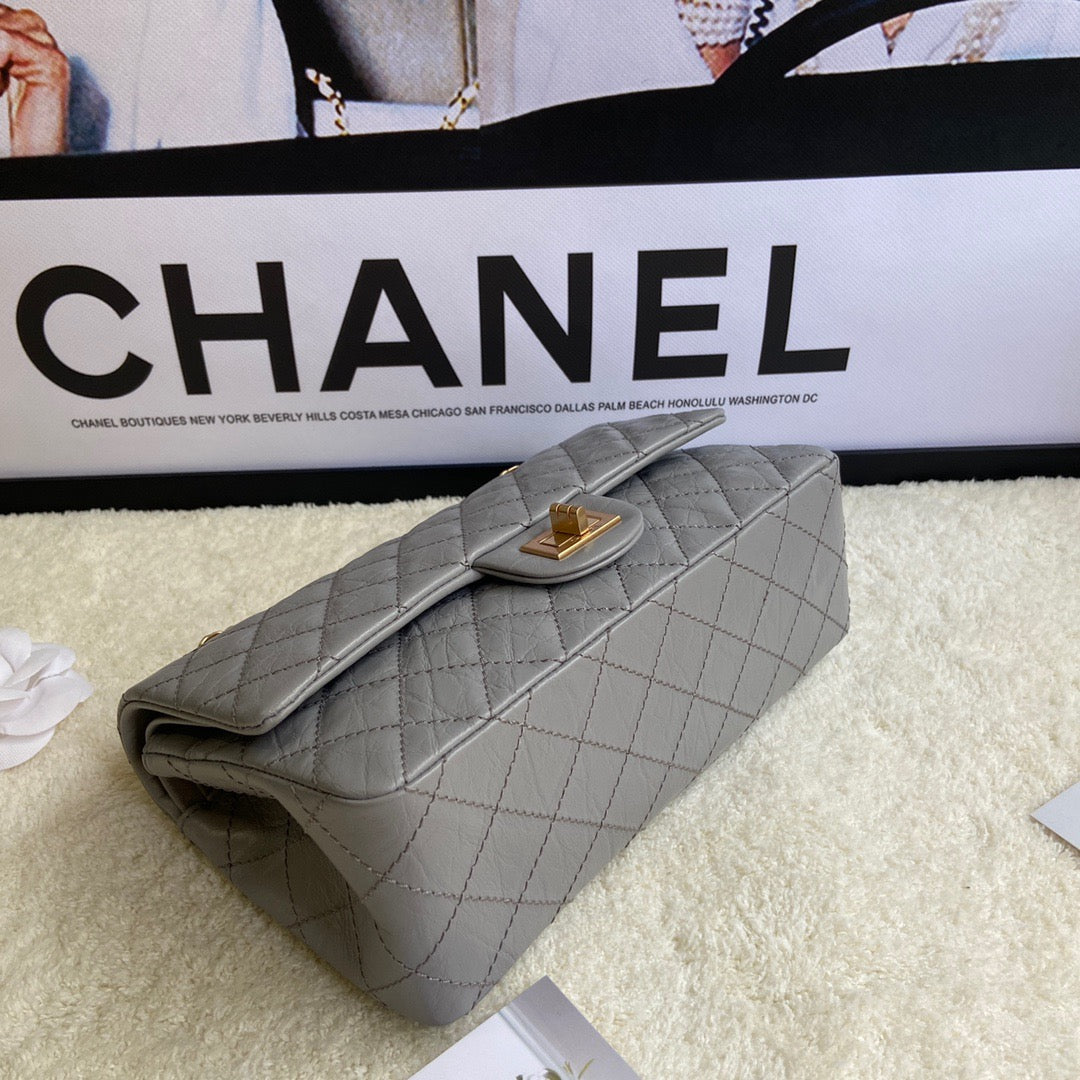 Chanel 2.55 Reissue 24 cm Flap Bag In Gray