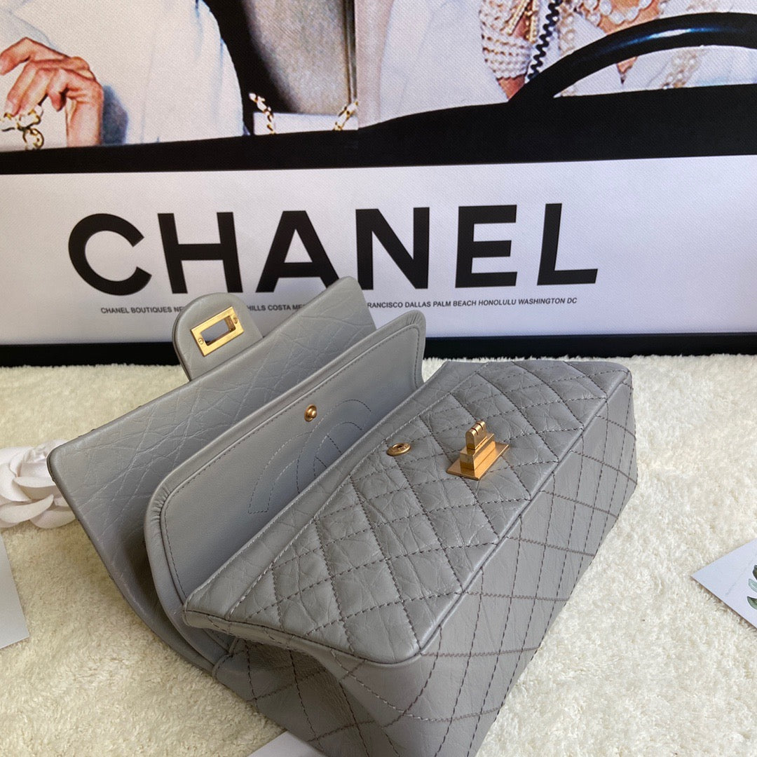 Chanel 2.55 Reissue 24 cm Flap Bag In Gray