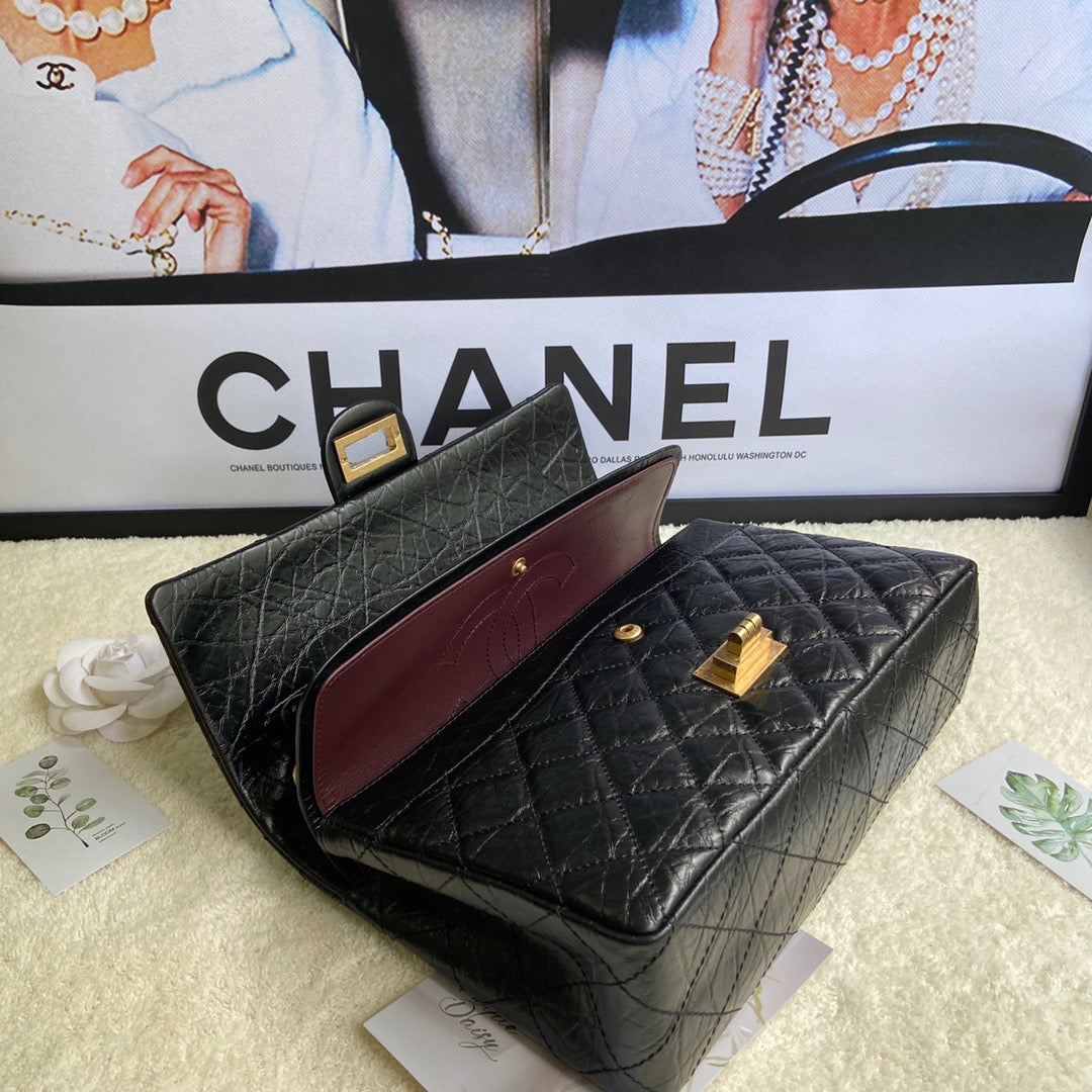 Chanel 2.55 Reissue 28 cm Flap Bag In Black