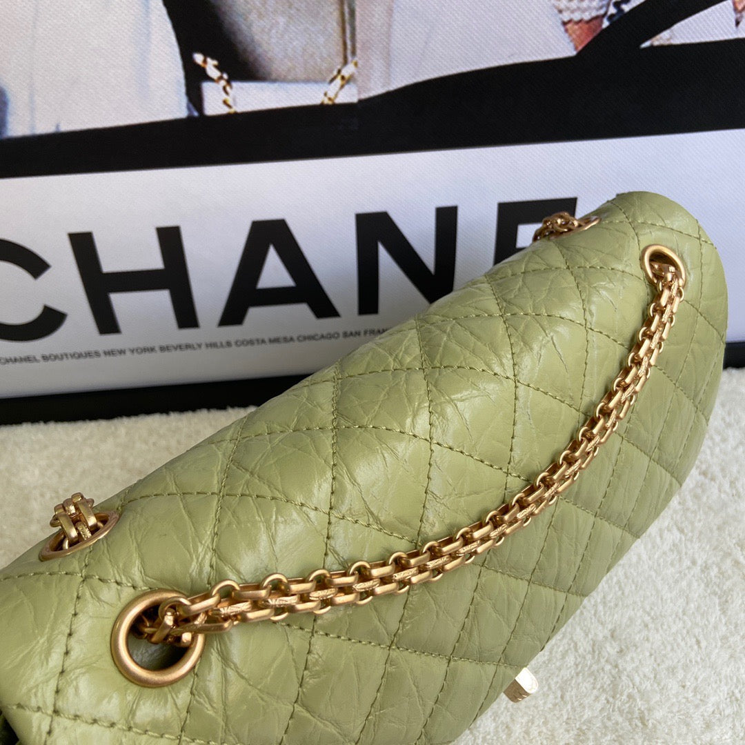 Chanel 2.55 Reissue 28 cm Flap Bag In Green