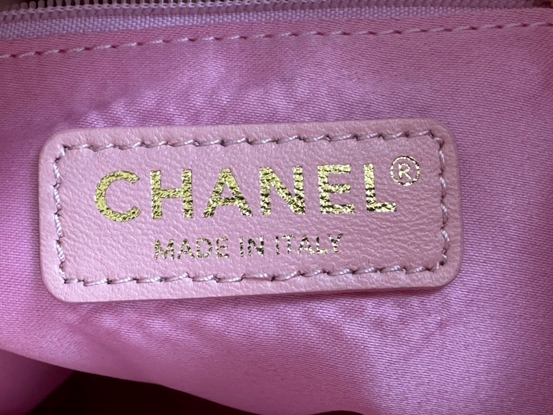 CHANEL Grand Shopping Tote In Pink