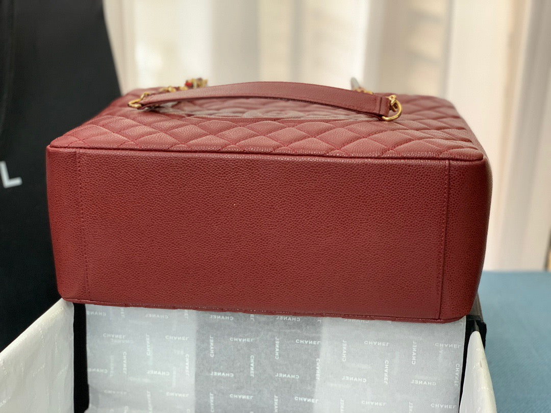 CHANEL Grand Shopping Tote In Burgundy