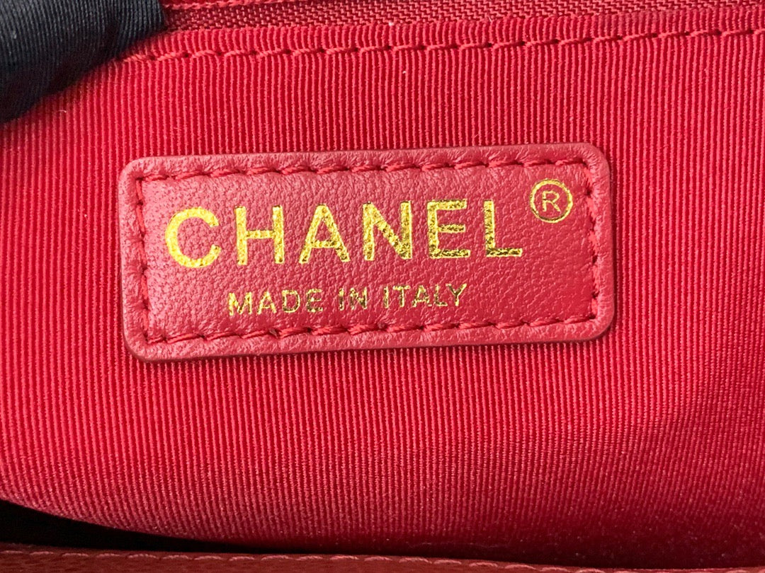 CHANEL Grand Shopping Tote In Burgundy