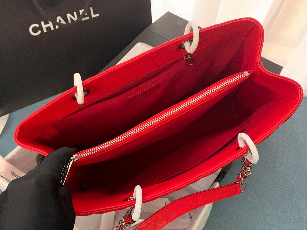 CHANEL Grand Shopping Tote In Red