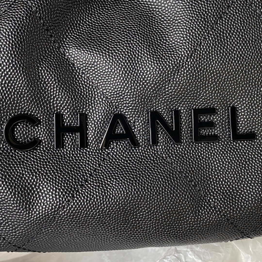 Chanel 22 Mini Bag In Black