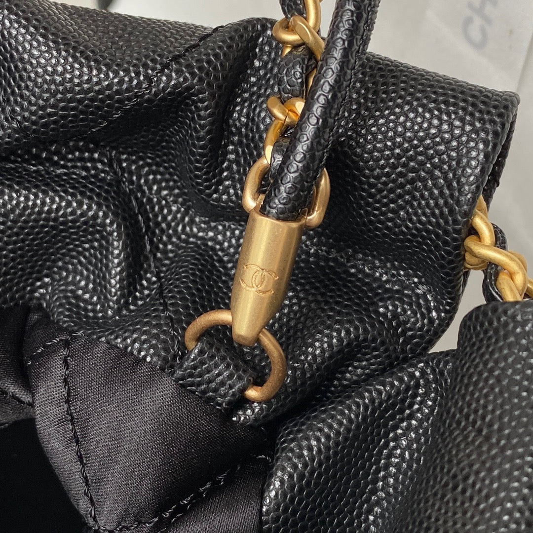 Chanel 22 Mini Bag In Black