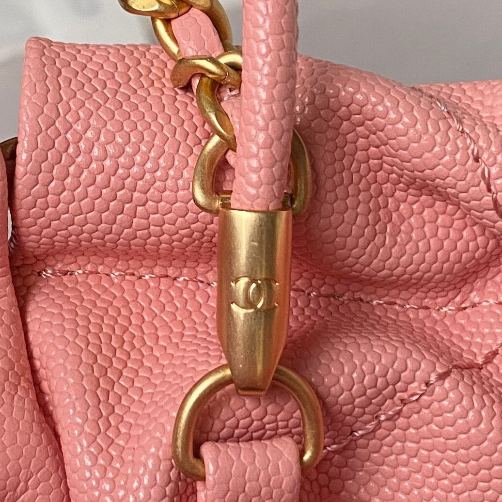 Chanel 22 Mini Bag In Pink