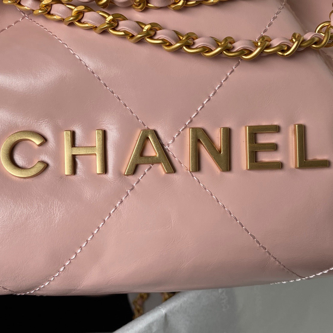 Chanel 22 Mini Bag In Light Pink Shiny Leather