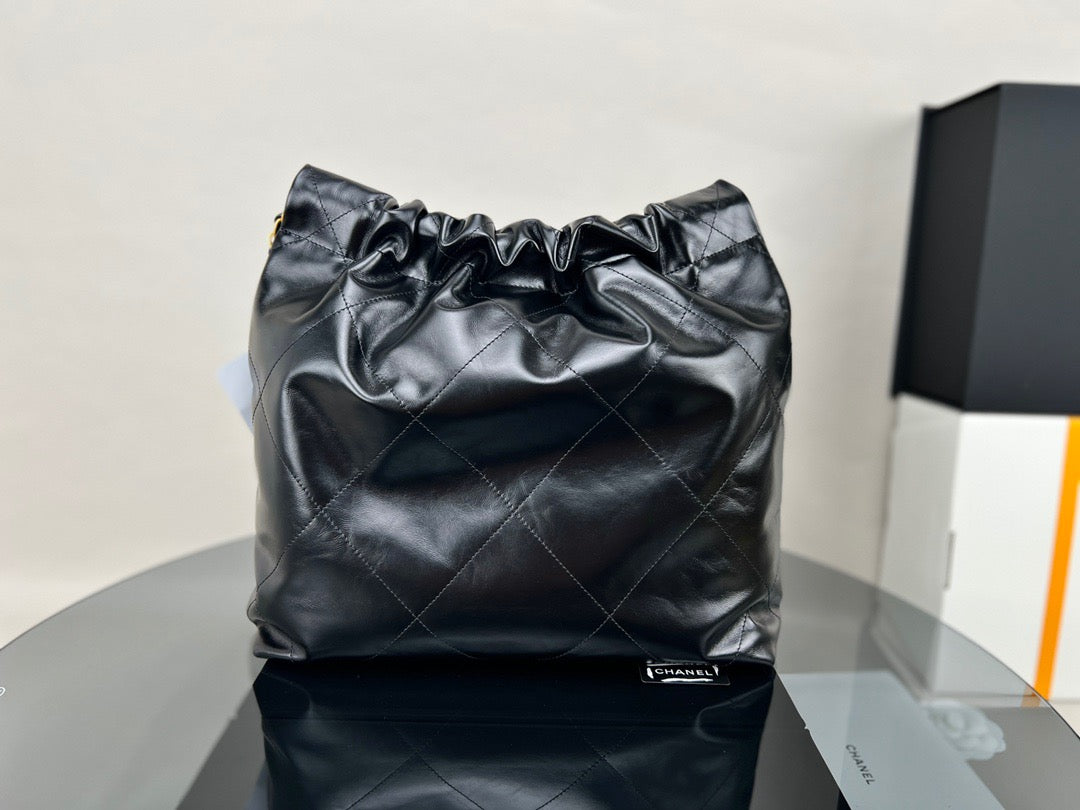 Chanel 22 Bag In Black Calfskin Leather