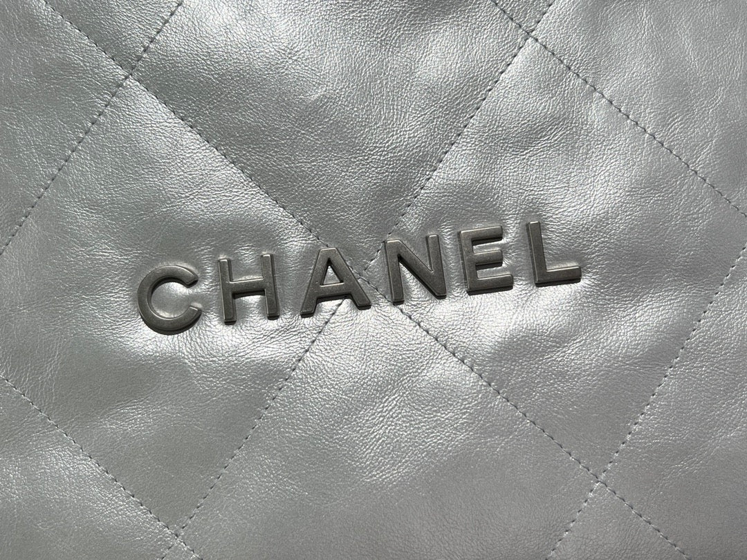 Chanel 22 Bag In Silver Calfskin Leather