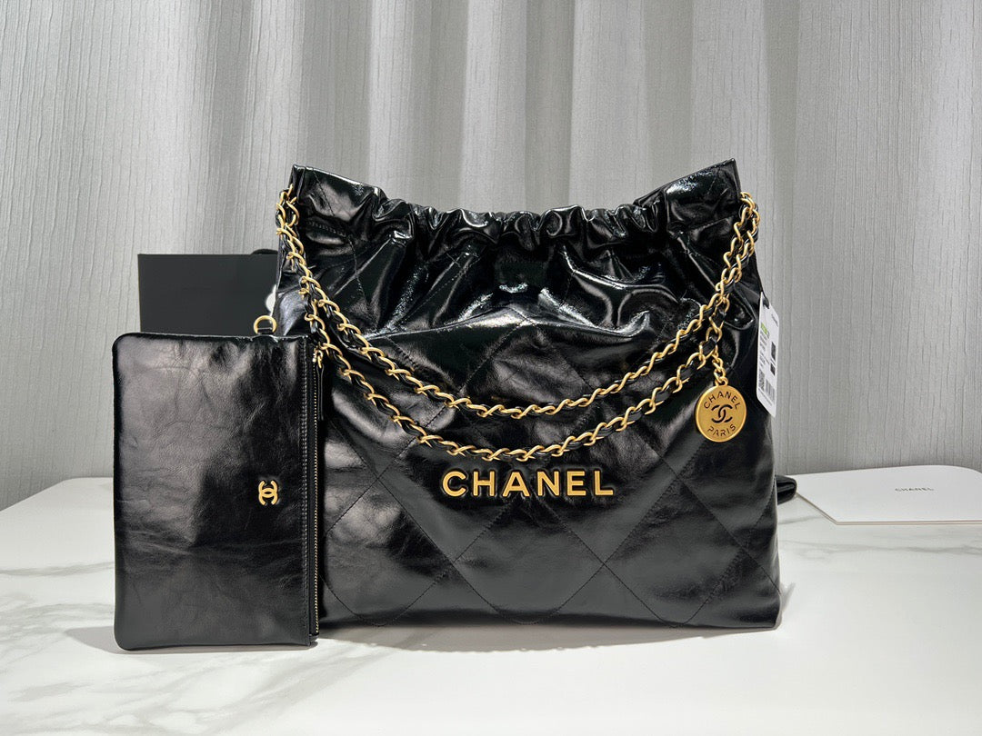 Chanel 22 Bag In Black Calfskin leather