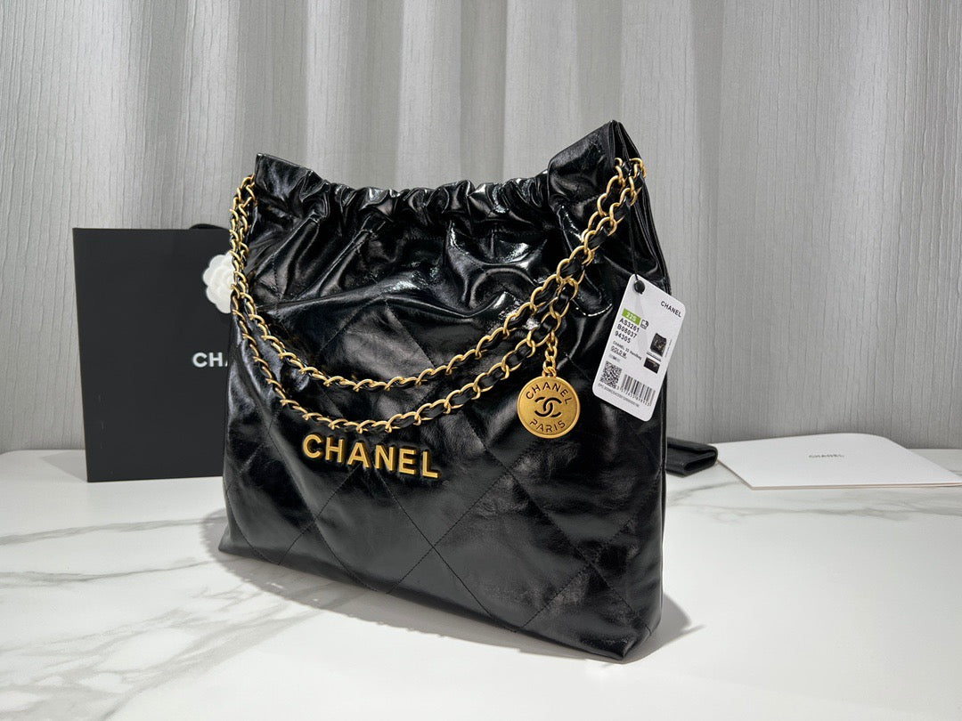 Chanel 22 Bag In Black Calfskin leather