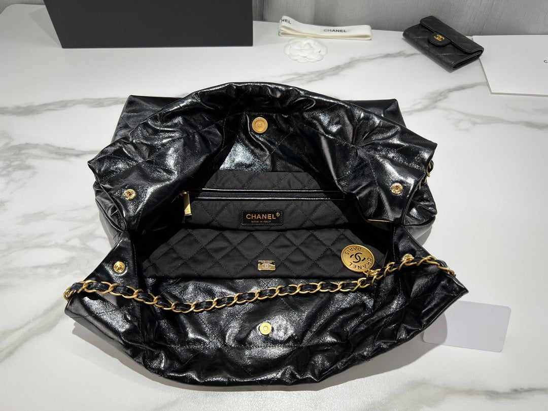 Chanel 22 Bag In Black Calfskin leather