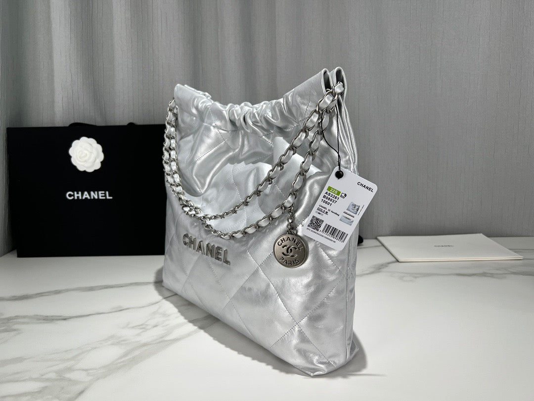 Chanel 22 Bag In Silver Calfskin Leather