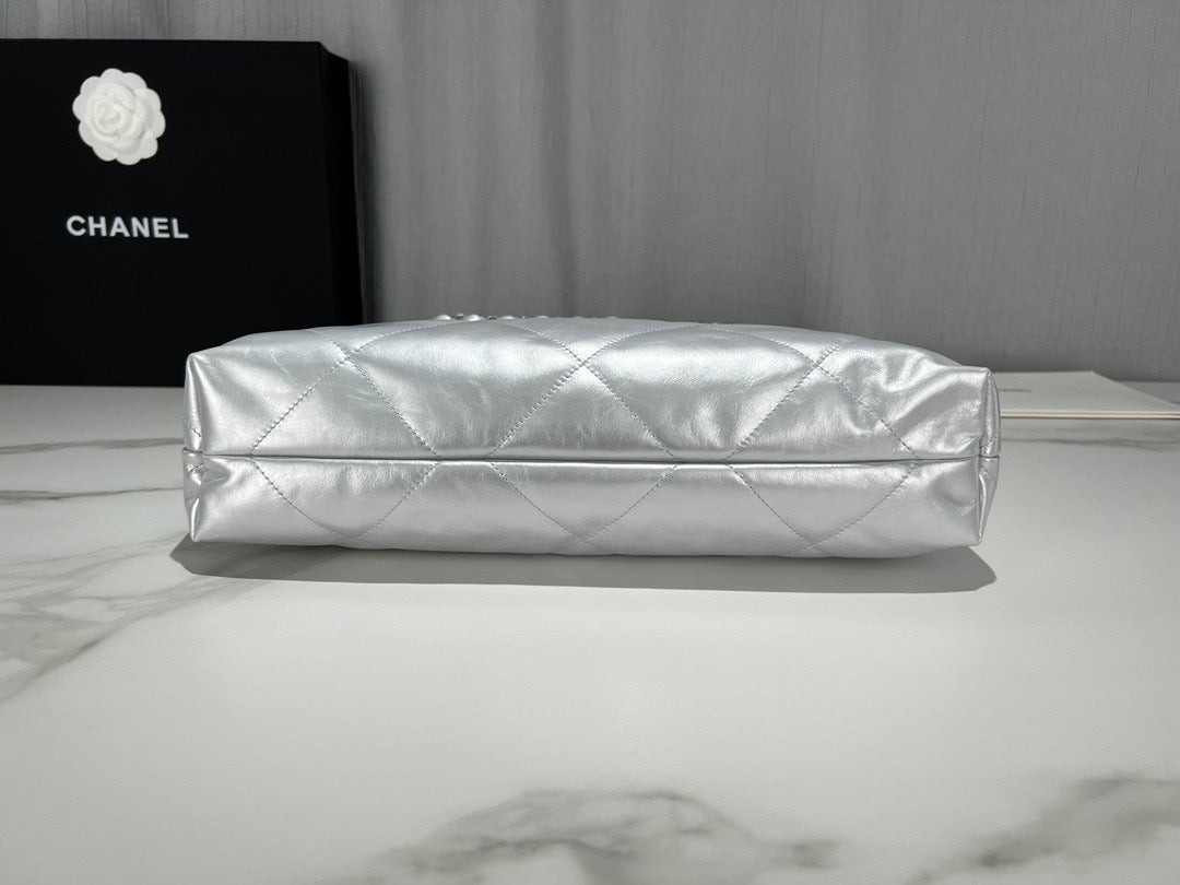 Chanel 22 Bag In Silver Calfskin Leather