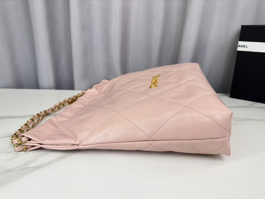 Chanel 22 Bag In Pink Calfskin Leather