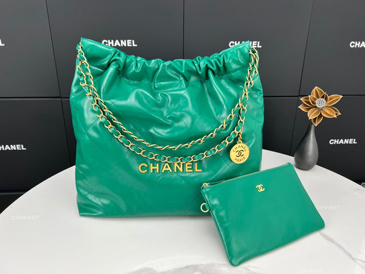 Chanel 22 Bag In Dark Green Calfskin Leather