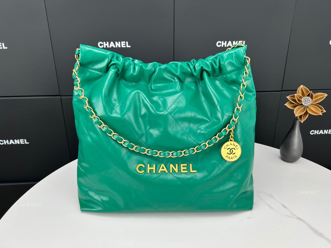 Chanel 22 Bag In Dark Green Calfskin Leather