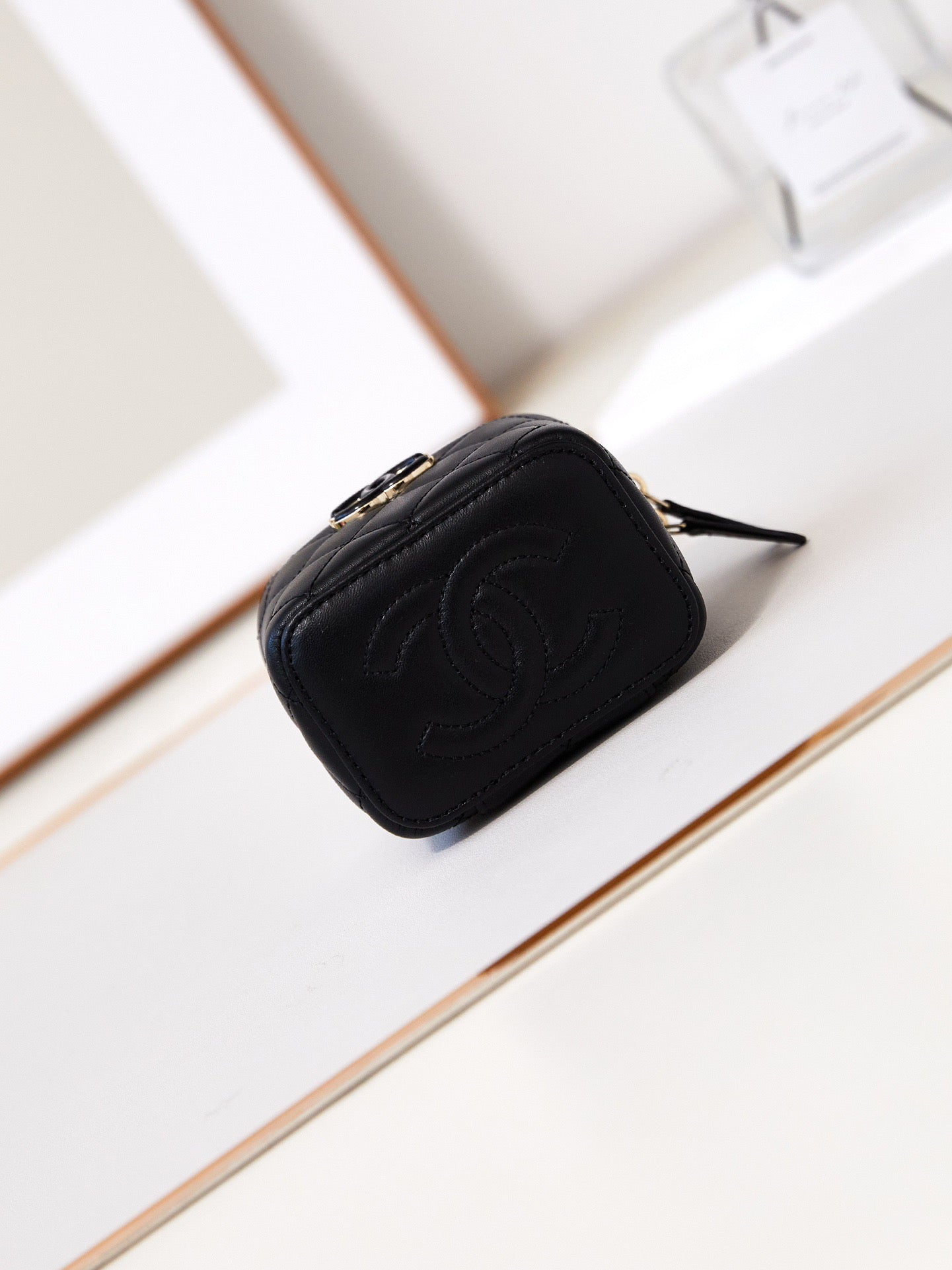 Chanel Classic CC Vanity Case Black Lambskin Black Hardware