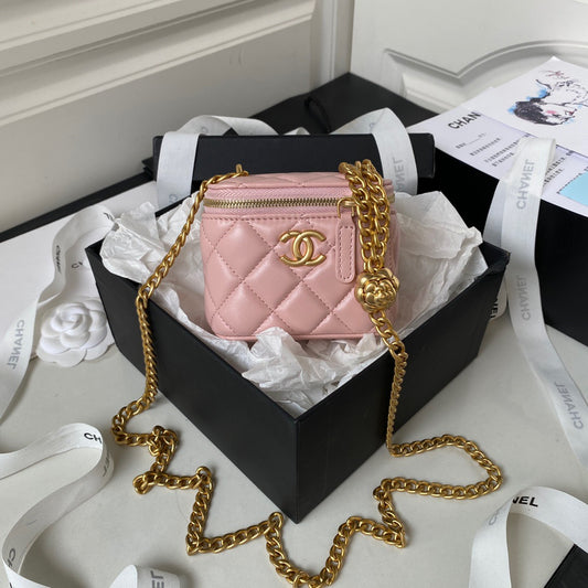 Chanel Classic CC Vanity Case Pink Lambskin Gold Hardware