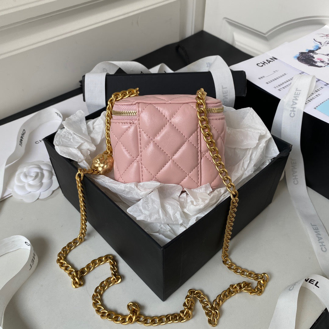 Chanel Classic CC Vanity Case Pink Lambskin Gold Hardware