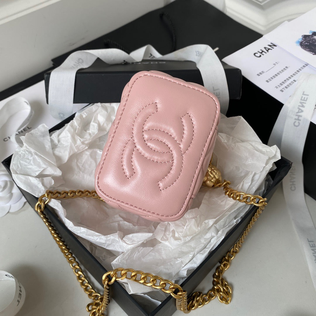 Chanel Classic CC Vanity Case Pink Lambskin Gold Hardware