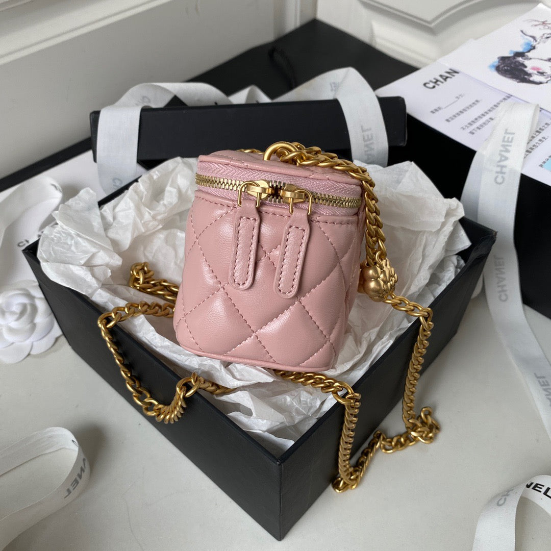 Chanel Classic CC Vanity Case Pink Lambskin Gold Hardware