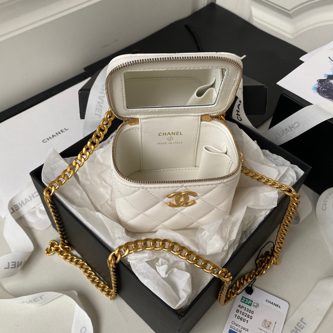 Chanel Classic CC Vanity Case White Lambskin Gold Hardware