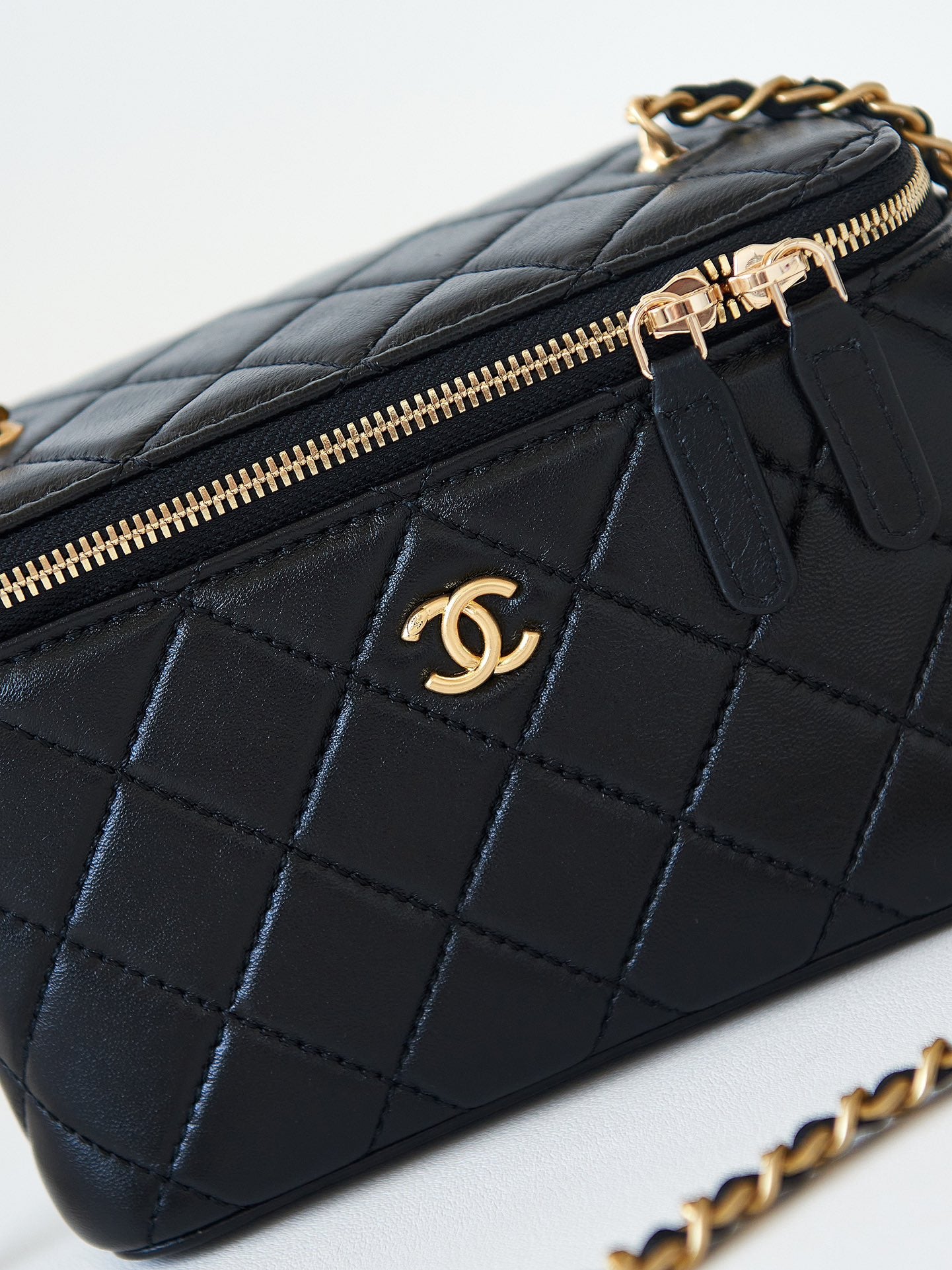 Chanel Classic CC Vanity Case Black Lambskin Gold Hardware