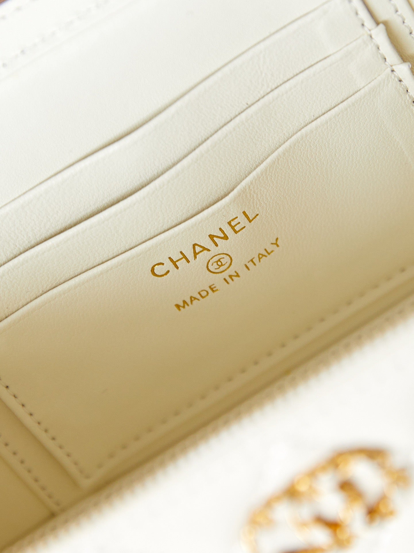 Chanel Classic CC Vanity Case White Lambskin Gold Hardware With Handle