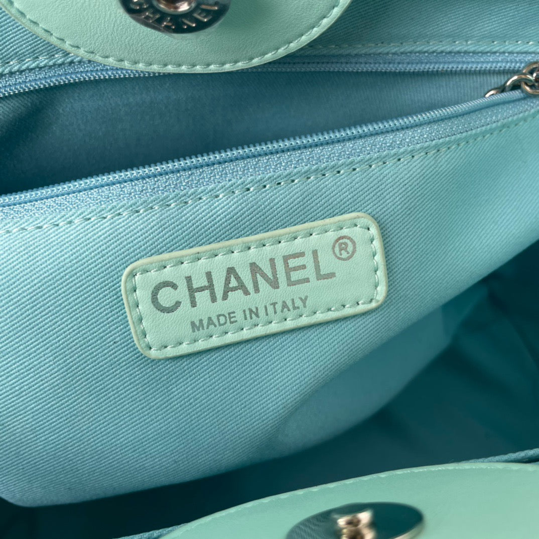 CHANEL Beach Leather Tote Bag In Blue Gradient