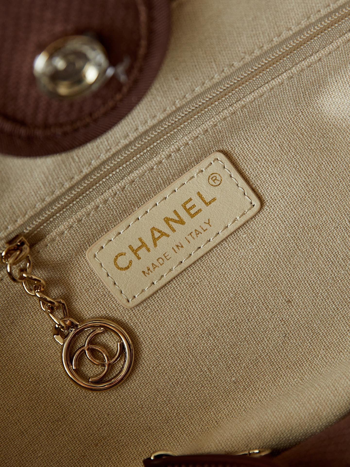 CHANEL Beach Canvas Tote Bag In Burgundy