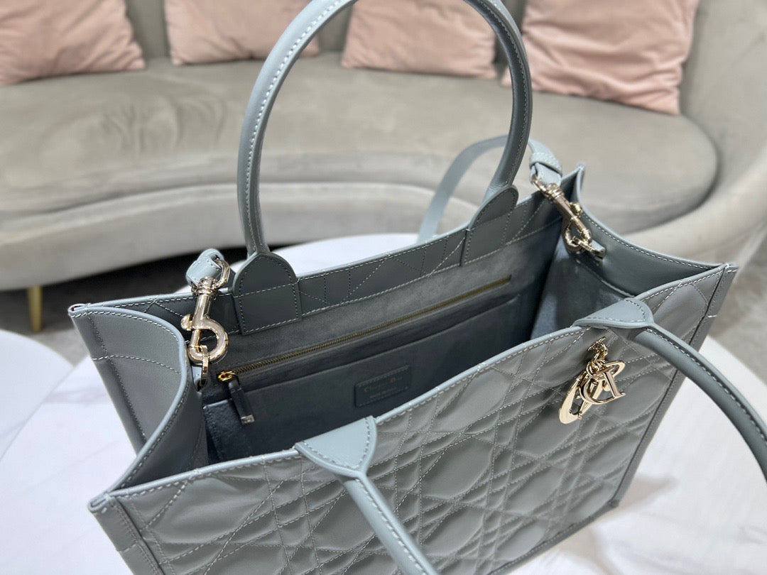 Dior Leather Series Medium Tote Bag In Silver