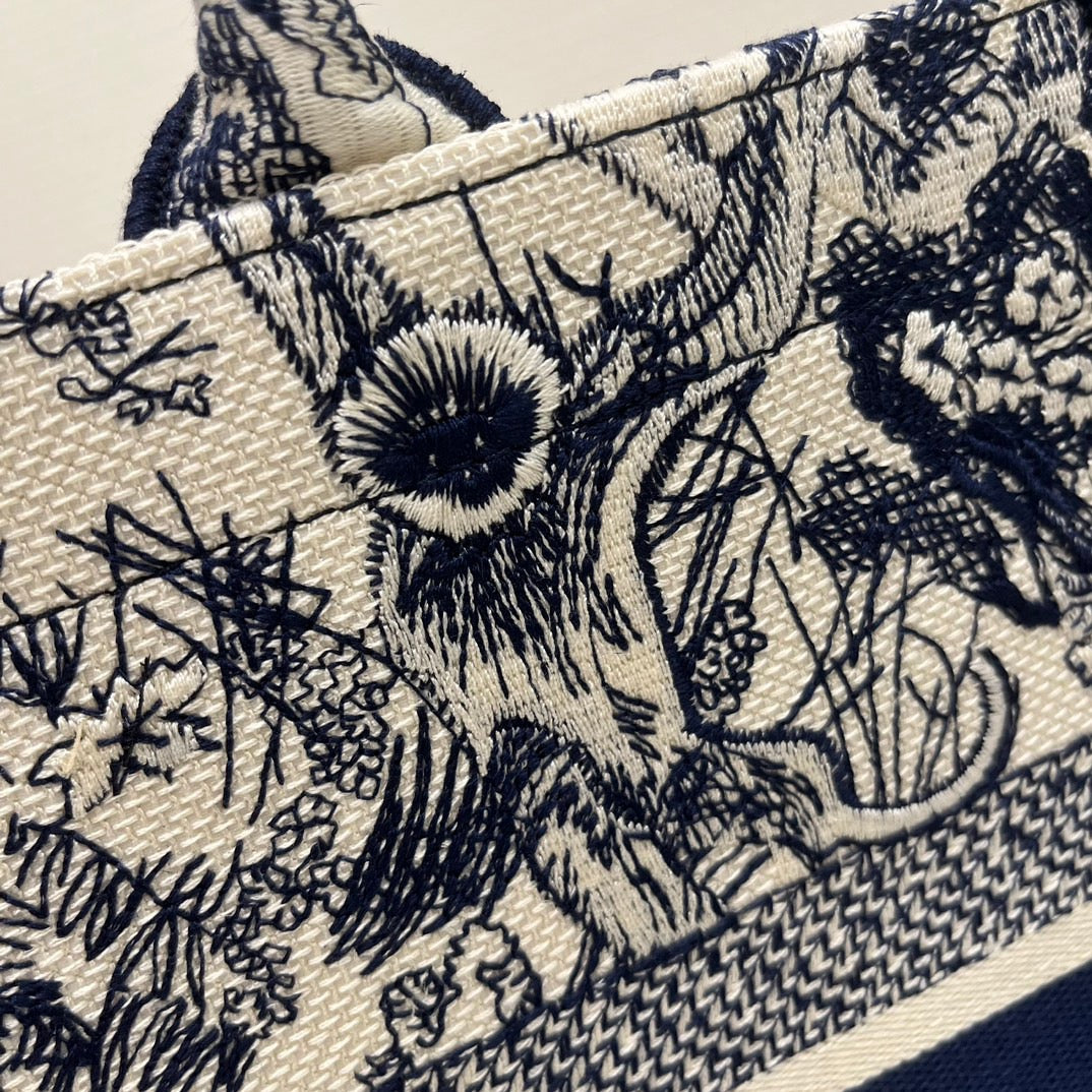 Dior Blue Zoo Embroidery Series Medium Tote Bag