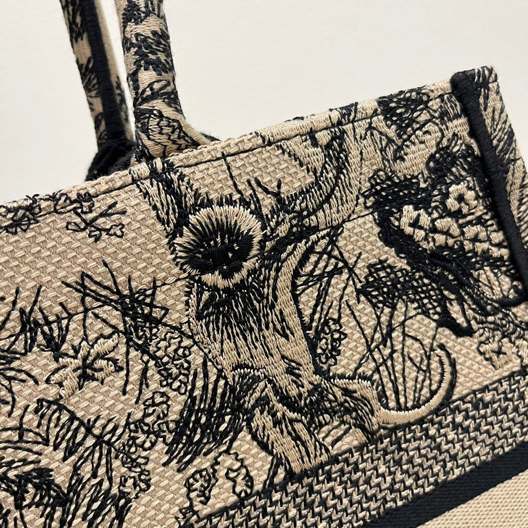 Dior Beige Zoo Embroidery Series Medium Tote Bag