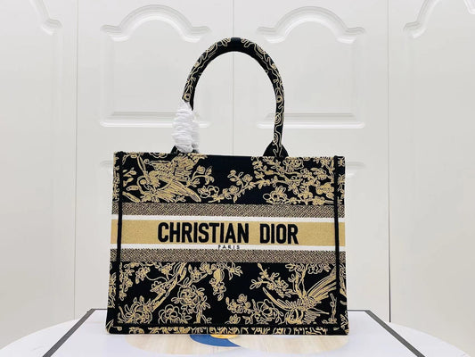 Dior Magpie Flower Embroidery Series Medium Tote Bag