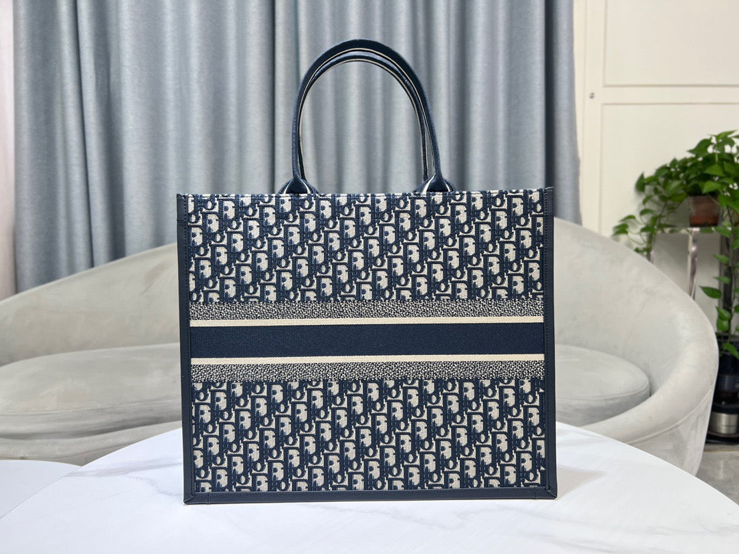 Dior Large Book Tote Bag In Dark Blue Canvas