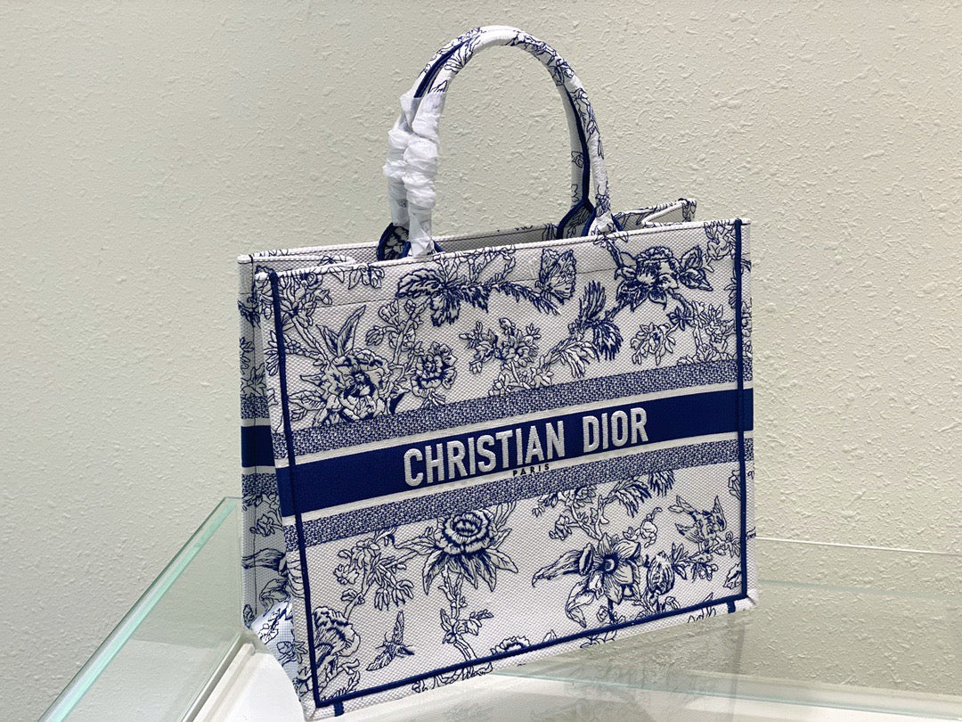 Dior Large Book Tote Bag In Dark Blue With Rose Embroidered