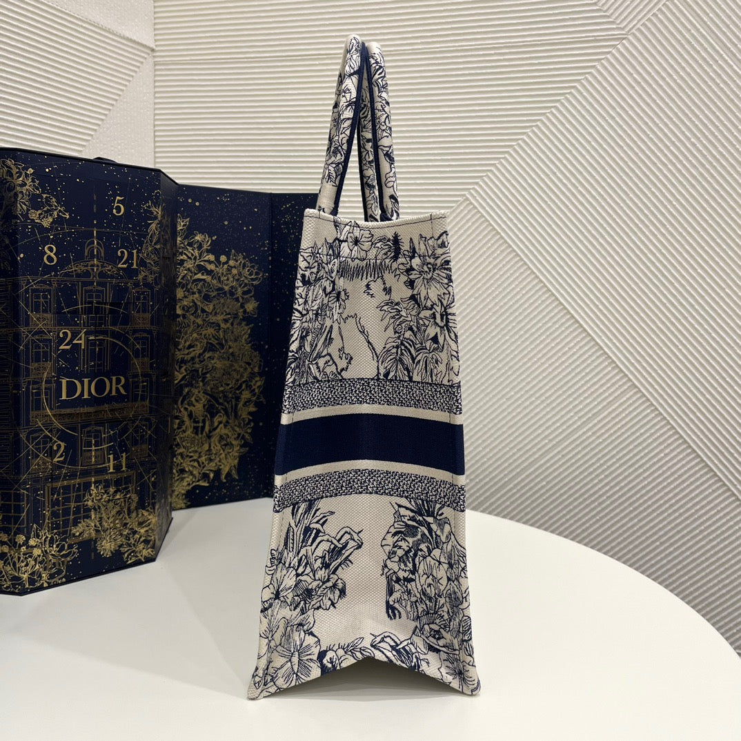 Dior Large Christmas Limited Edition Tote Bag In Dark Blue