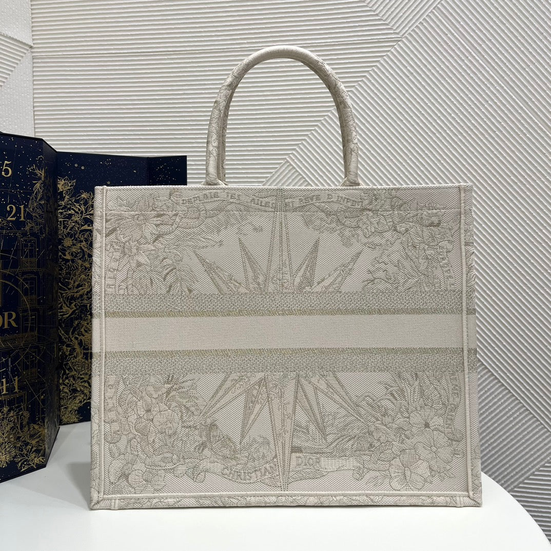 Dior Large Christmas Limited Edition Tote Bag In Gray