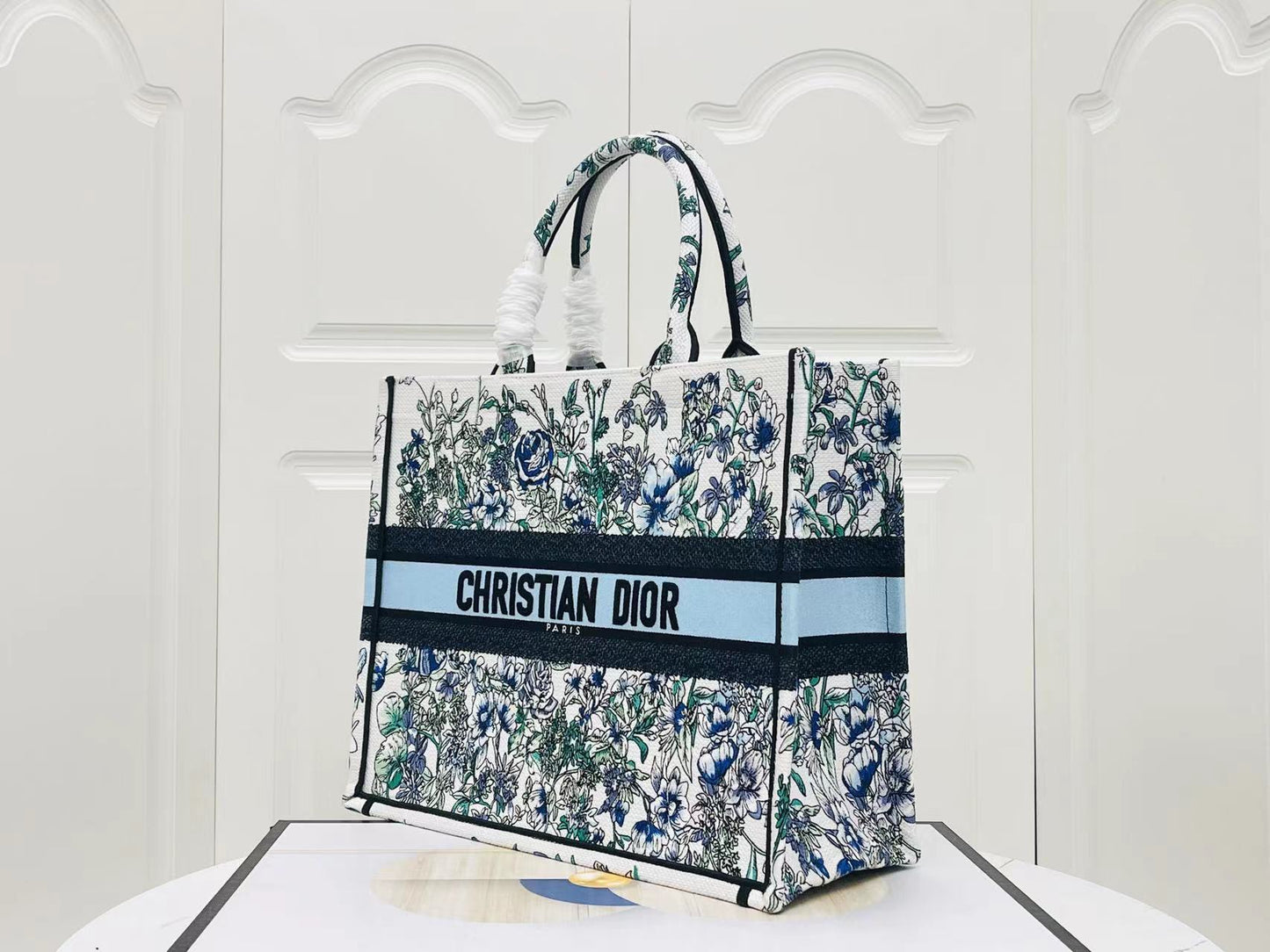 DIOR  Large Blue Enchantress Flower Book Tote Bag In Blue