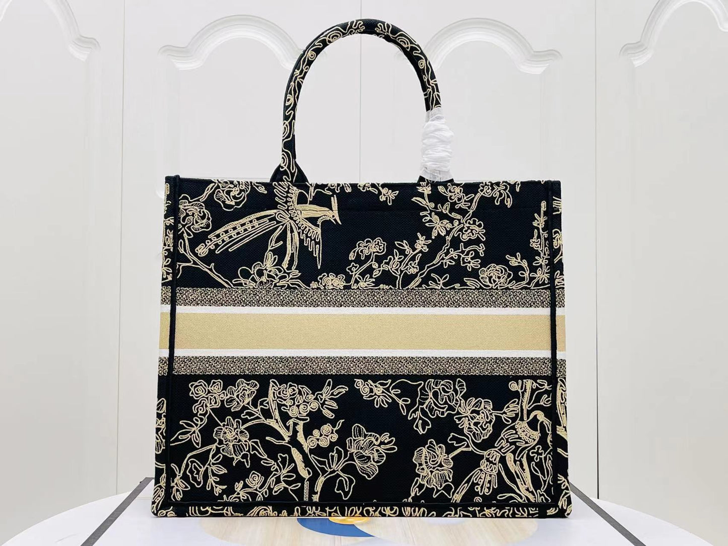 Dior Large Magpie Flower Pattern In Black